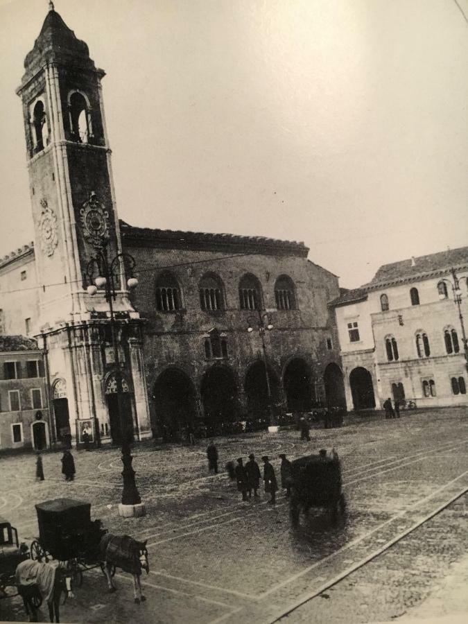 Res. Centro Storico Apartment Fano Exterior photo